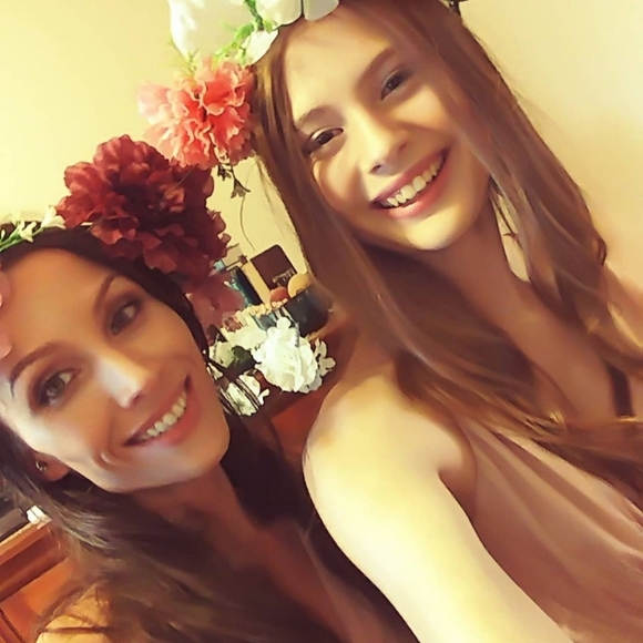 Meet your Posher, Amber - Picture 1 of 1